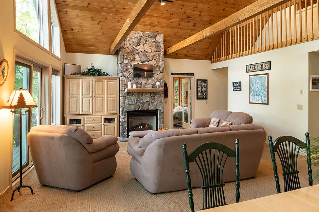 24 Harris Road Meredith NH 03253-6920