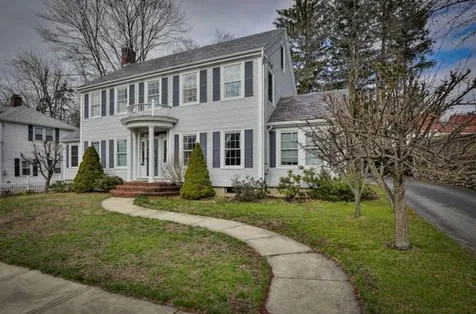 7 Bennett Street Nashua NH 03064