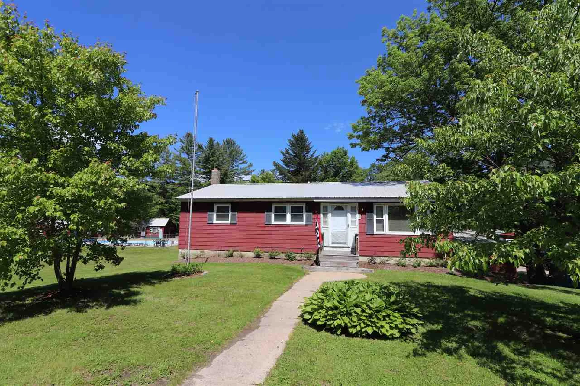 36 Main Street Woodstock NH 03262