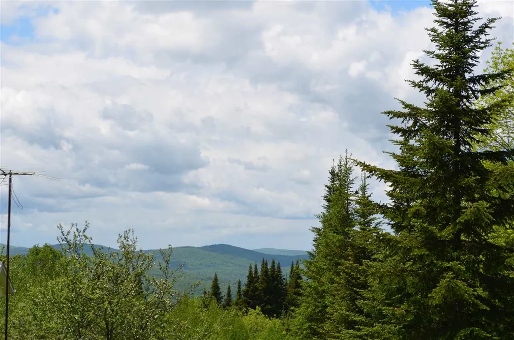 135 Griffin Road Stewartstown NH 03576