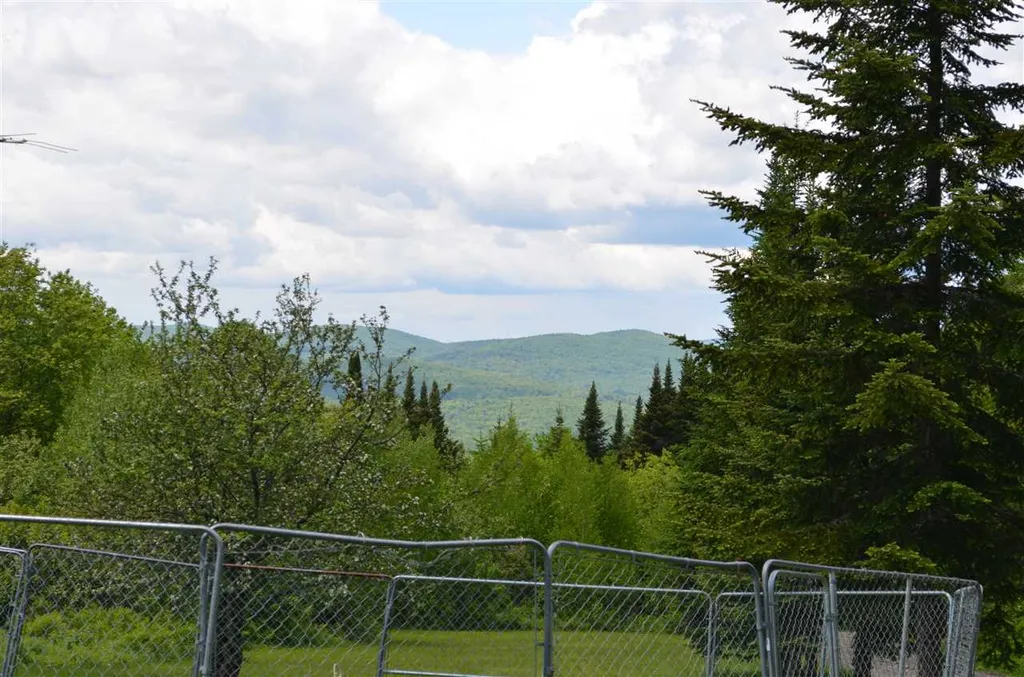 135 Griffin Road Stewartstown NH 03576