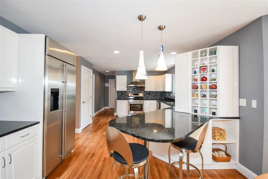 62 Quaker Lane Dover NH 03820