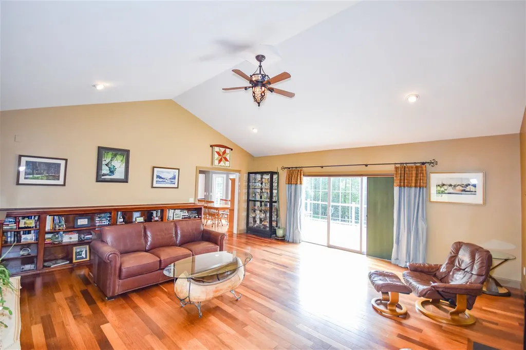 62 Quaker Lane Dover NH 03820