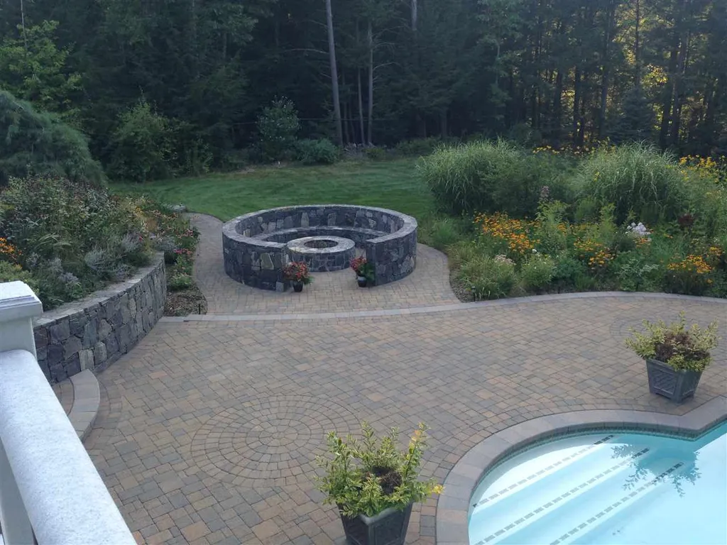62 Quaker Lane Dover NH 03820