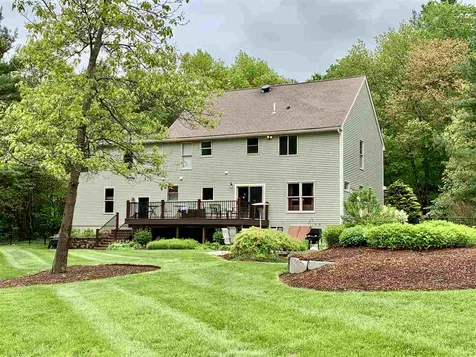 19 Bockes Road Londonderry NH 03053