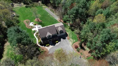 19 Bockes Road Londonderry NH 03053