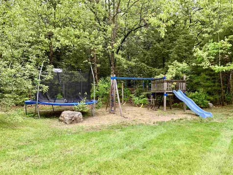 19 Bockes Road Londonderry NH 03053