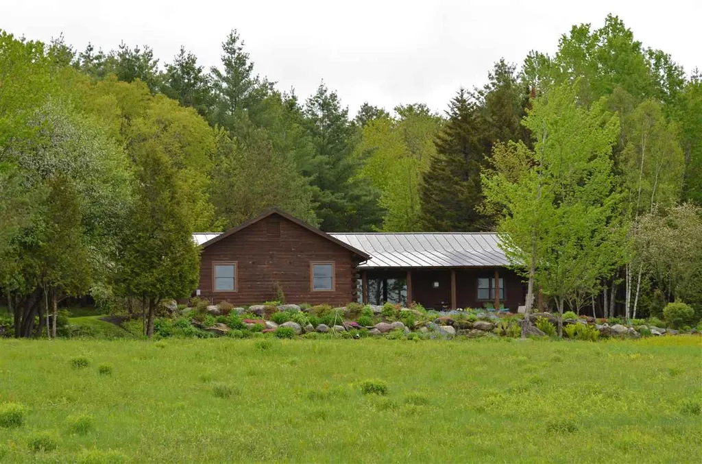 204 Center Road Hyde Park VT 05655