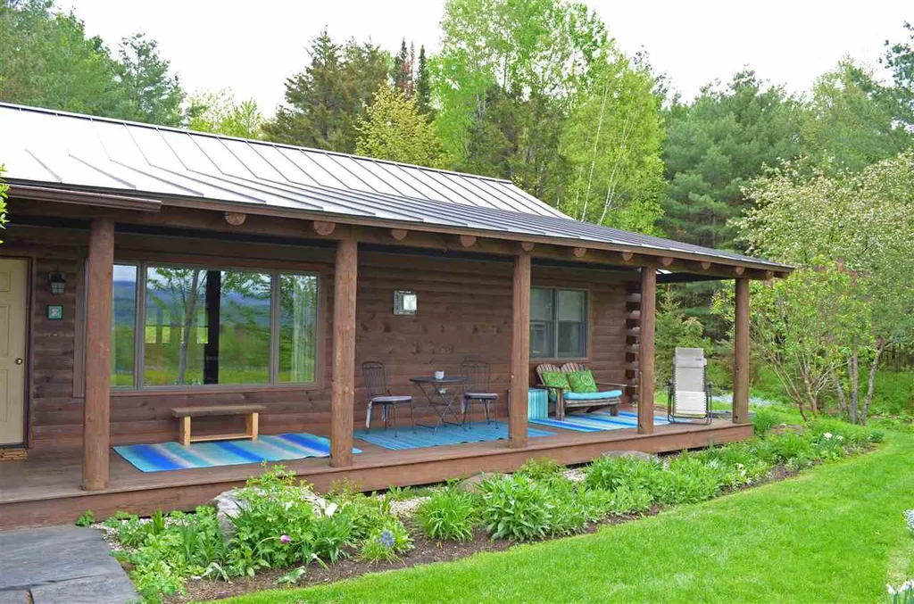 204 Center Road Hyde Park VT 05655