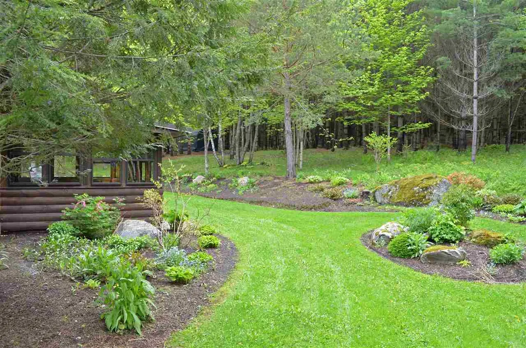 204 Center Road Hyde Park VT 05655