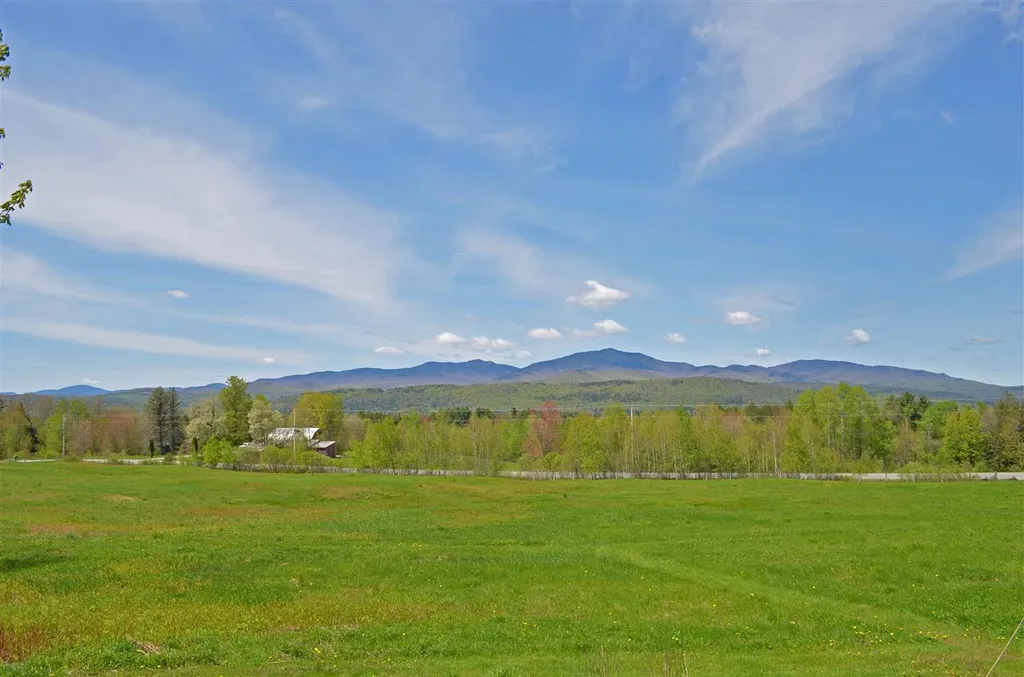 204 Center Road Hyde Park VT 05655