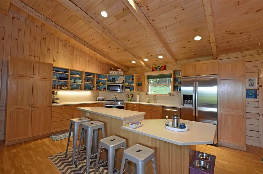 204 Center Road Hyde Park VT 05655