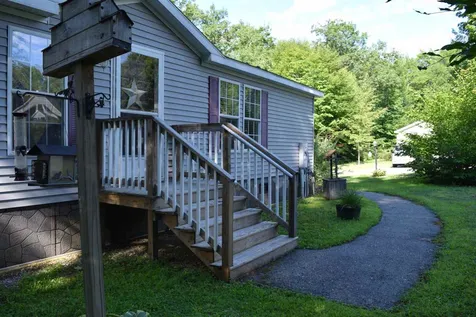 33 Ivy Lane Farmington NH 03835
