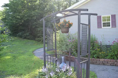 33 Ivy Lane Farmington NH 03835