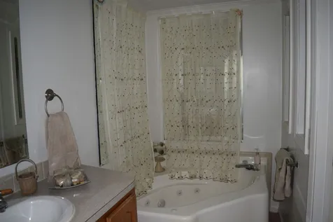 33 Ivy Lane Farmington NH 03835