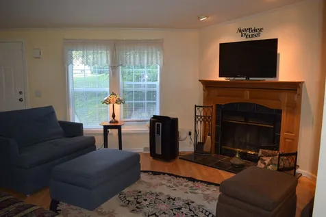 33 Ivy Lane Farmington NH 03835
