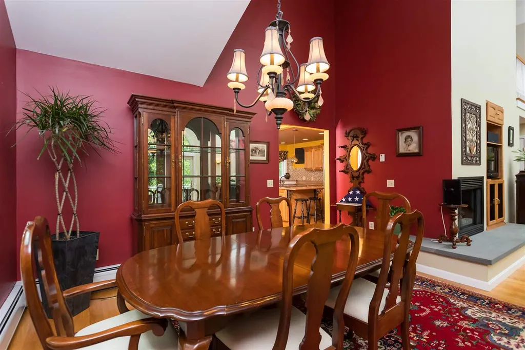 600 Scruton Pond Road Barrington NH 03825