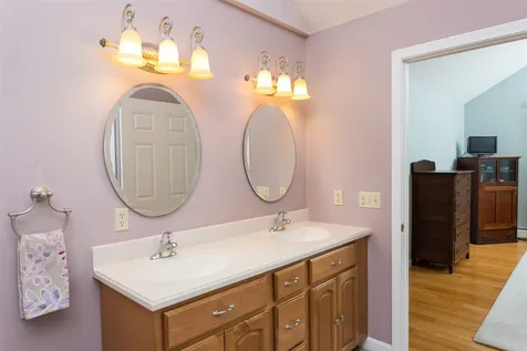 600 Scruton Pond Road Barrington NH 03825