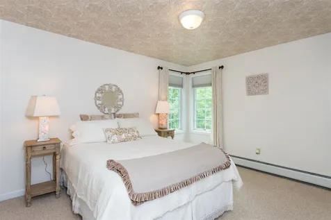 600 Scruton Pond Road Barrington NH 03825