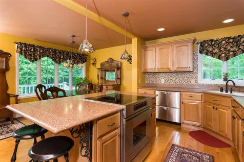 600 Scruton Pond Road Barrington NH 03825