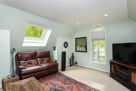600 Scruton Pond Road Barrington NH 03825