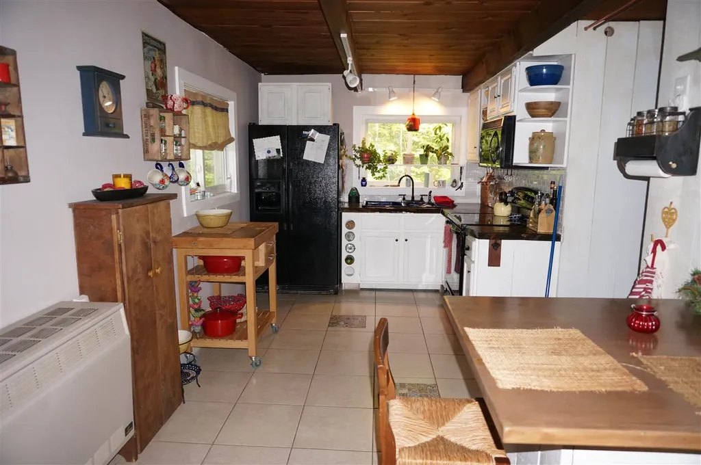 47 Ravenhead Lane Hillsborough NH 03244