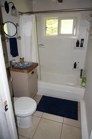 47 Ravenhead Lane Hillsborough NH 03244
