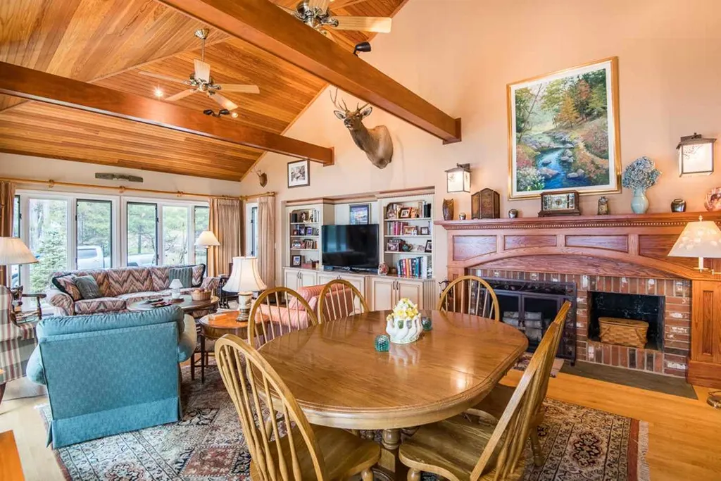 328 Redding Lane Moultonborough NH 03254