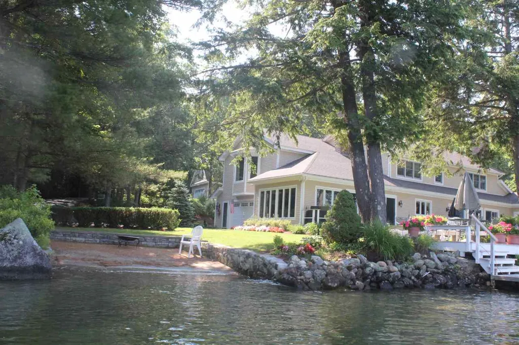 328 Redding Lane Moultonborough NH 03254
