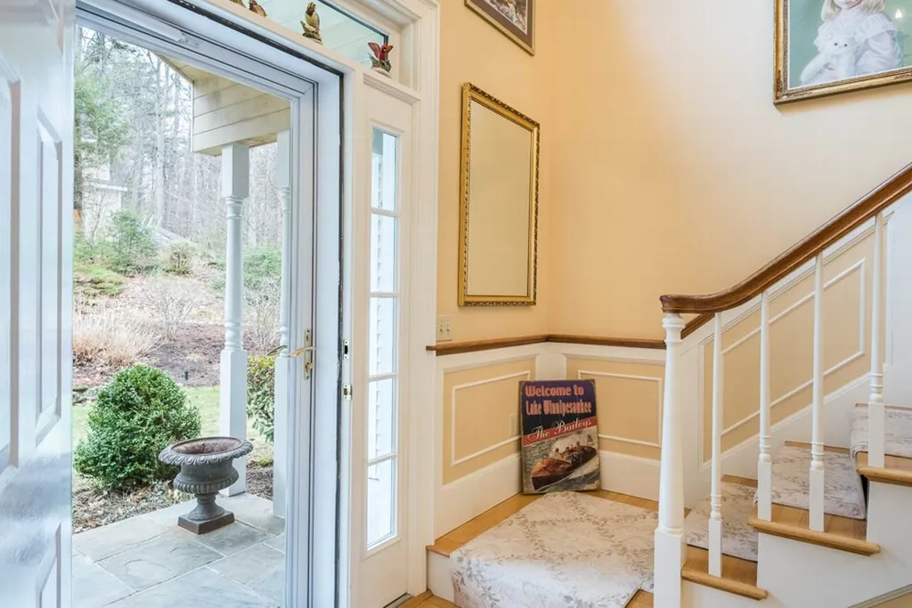 328 Redding Lane Moultonborough NH 03254