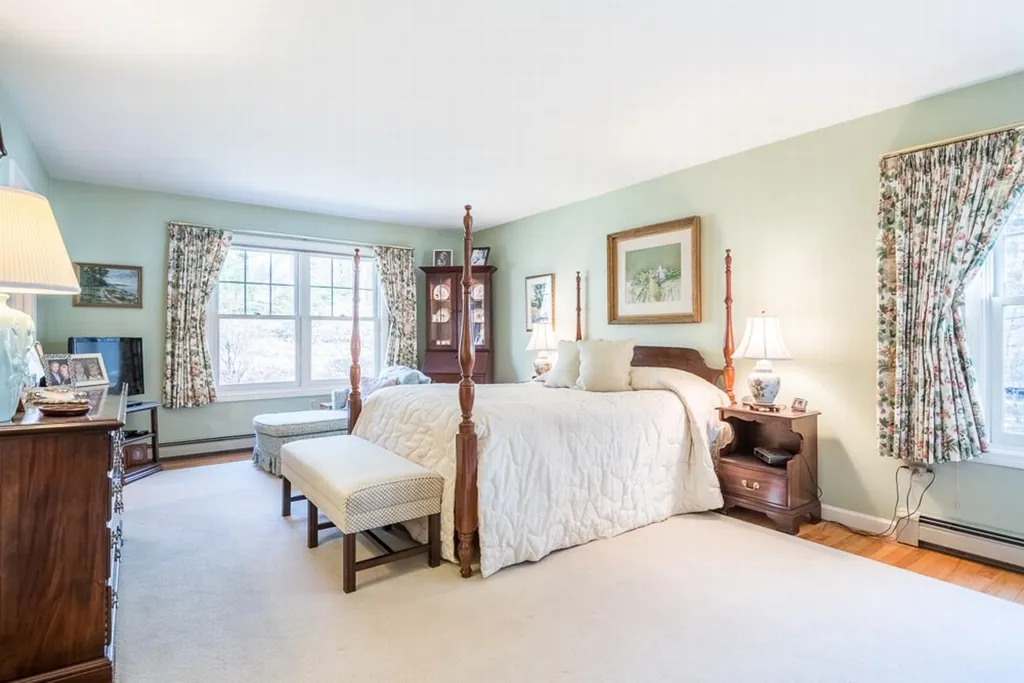 328 Redding Lane Moultonborough NH 03254