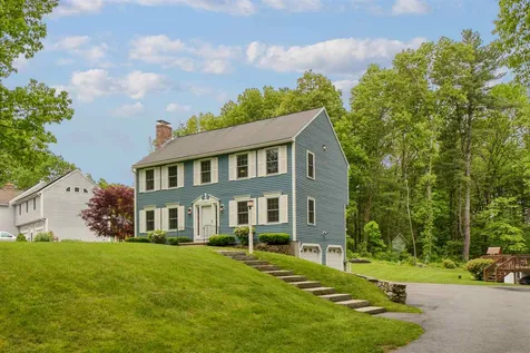 15 Brandy Lane Pelham NH 03076