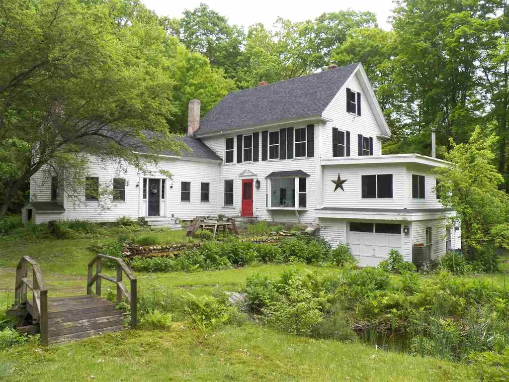 25 Scribner Road Raymond NH 03077