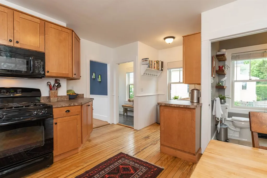 161 Thornton Street Portsmouth NH 03801