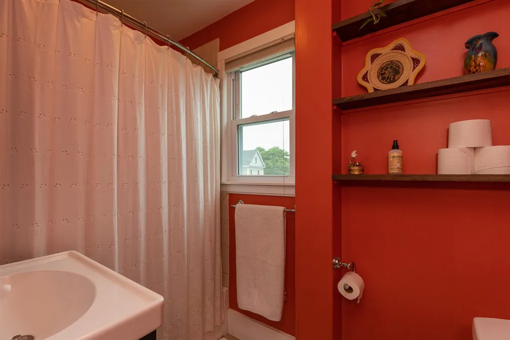 161 Thornton Street Portsmouth NH 03801