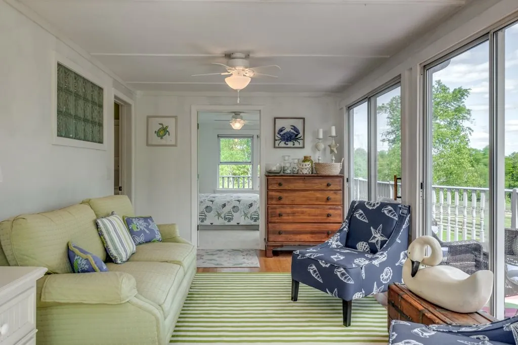 183 Derry Road Chester NH 03036