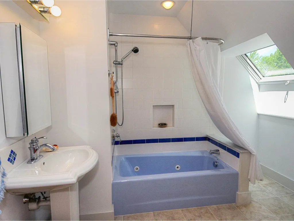 837 Bay Road Shelburne VT 05482