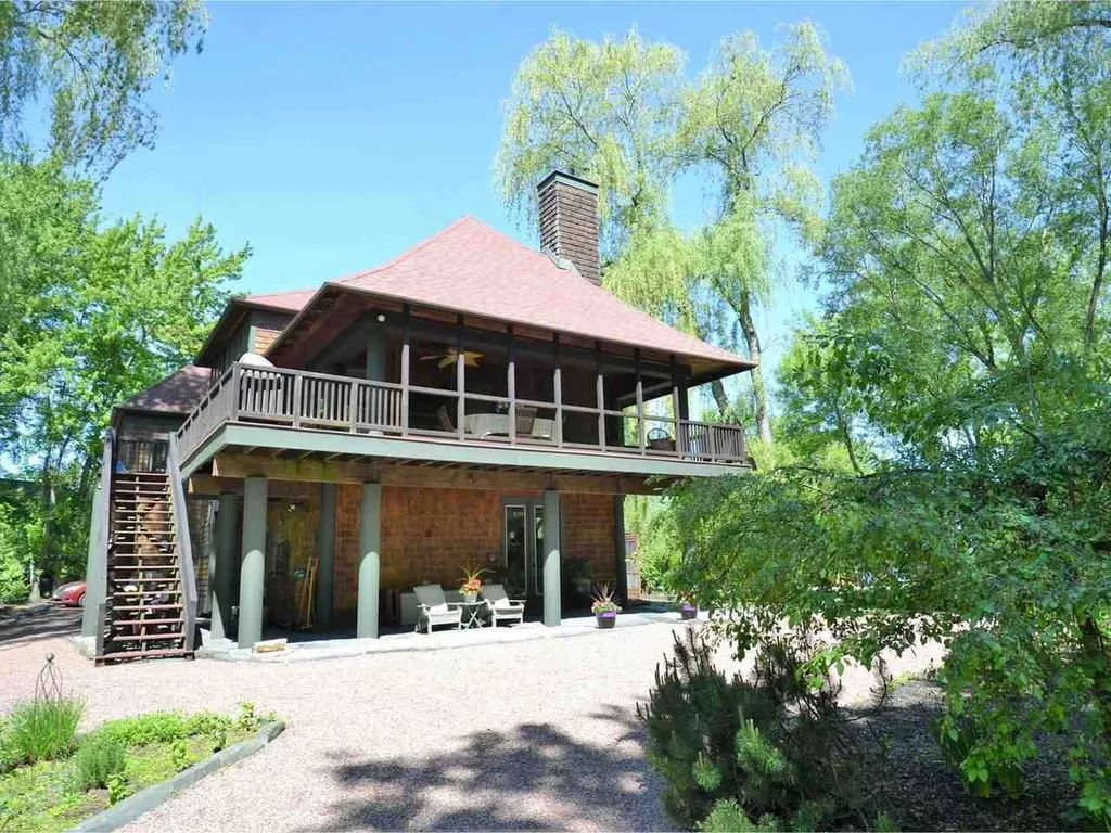 837 Bay Road Shelburne VT 05482