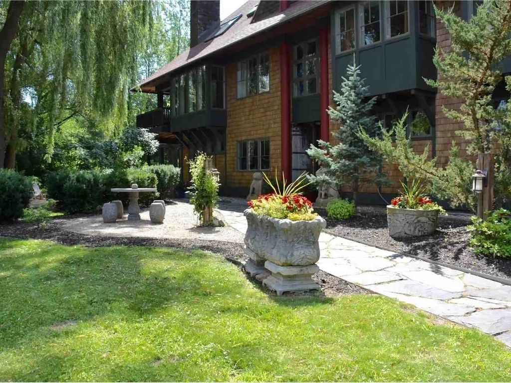 837 Bay Road Shelburne VT 05482