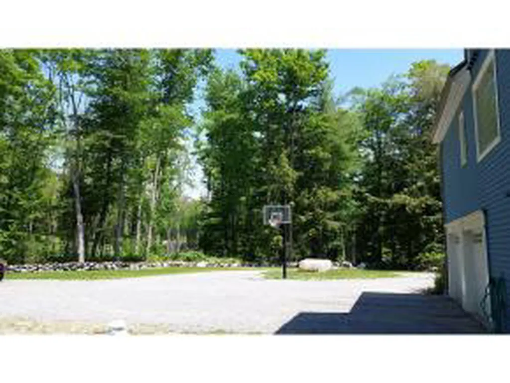 36 Forbush Road Dublin NH 03444