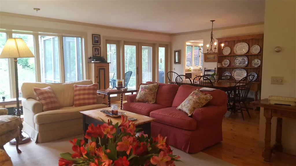 27 Lane Road Dorset VT 05251