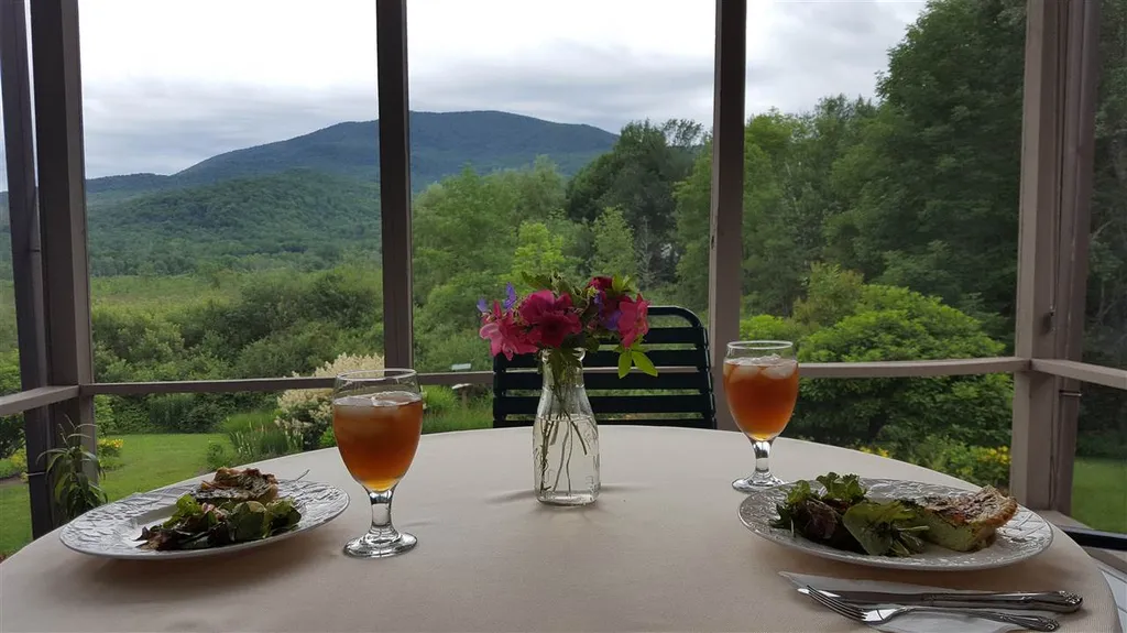27 Lane Road Dorset VT 05251