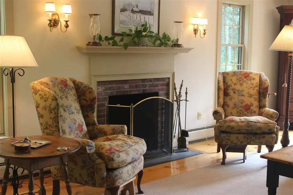 27 Lane Road Dorset VT 05251