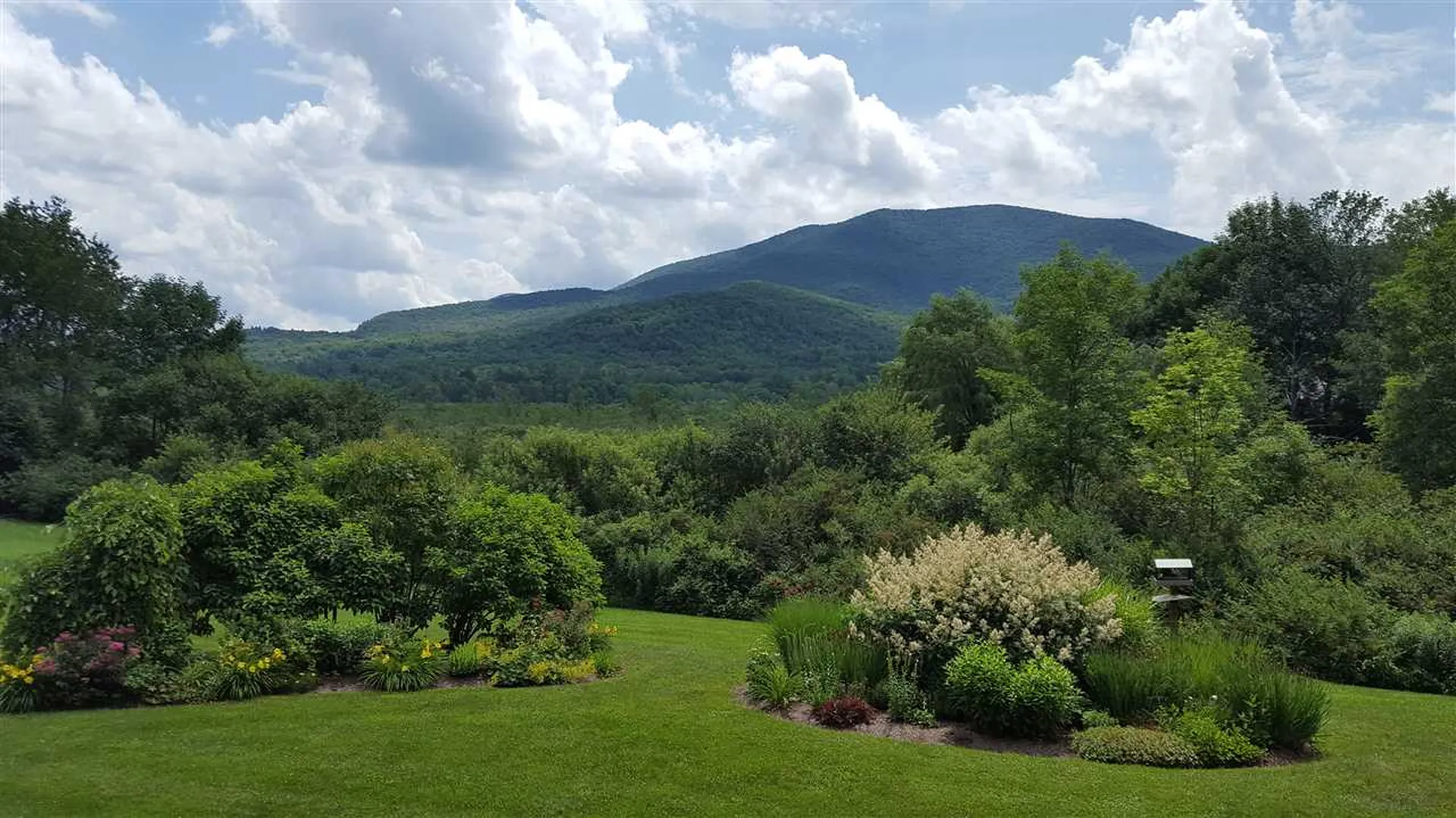 27 Lane Road Dorset VT 05251