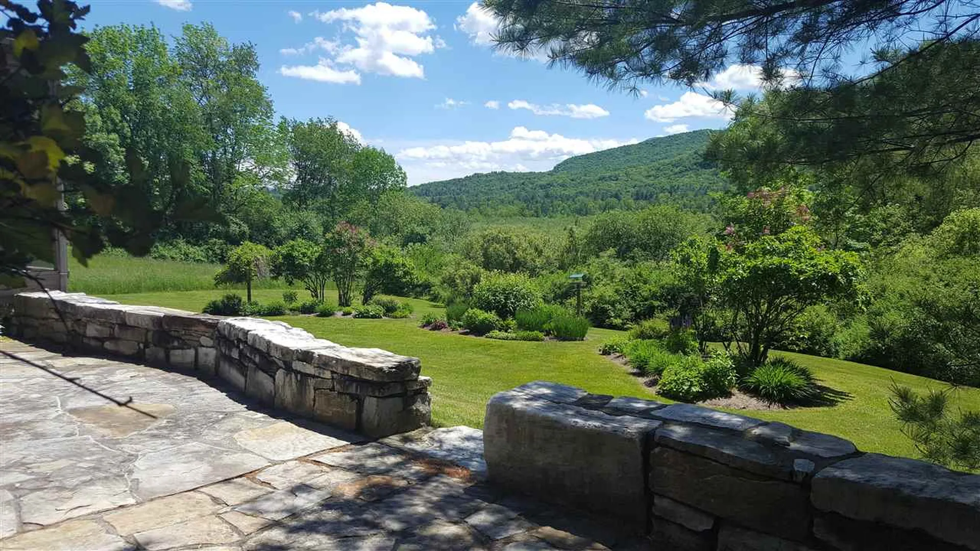 27 Lane Road Dorset VT 05251
