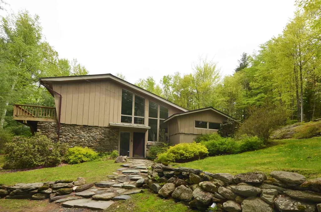 3068 Mountain Road Stowe VT 05672