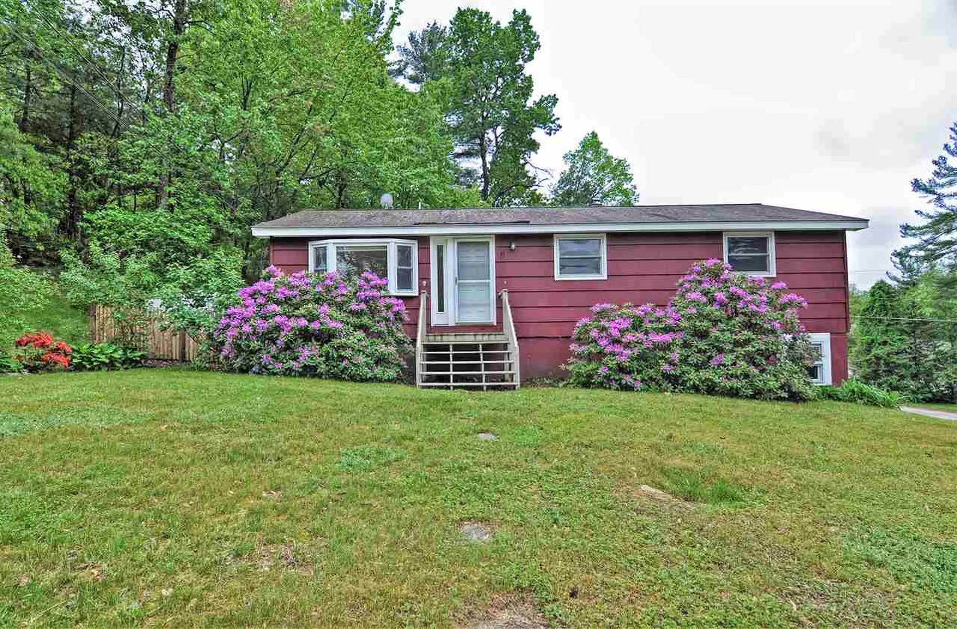 19 Newburgh Road Nashua NH 03062