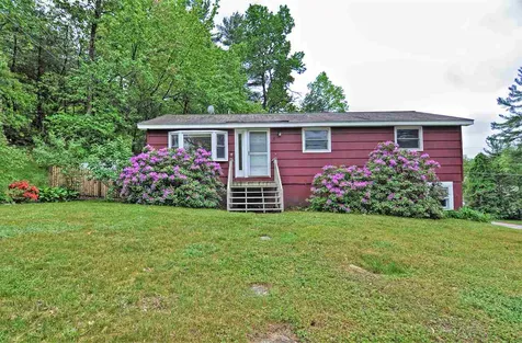 19 Newburgh Road Nashua NH 03062