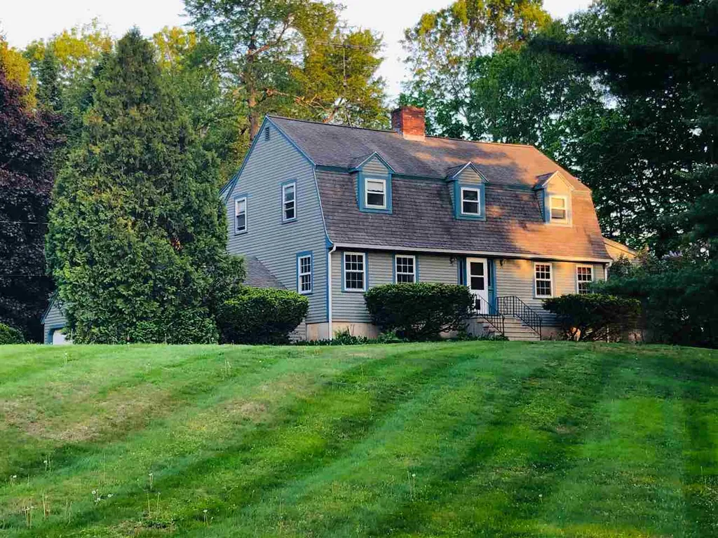 1 Meadowview Lane Stratham NH 03885
