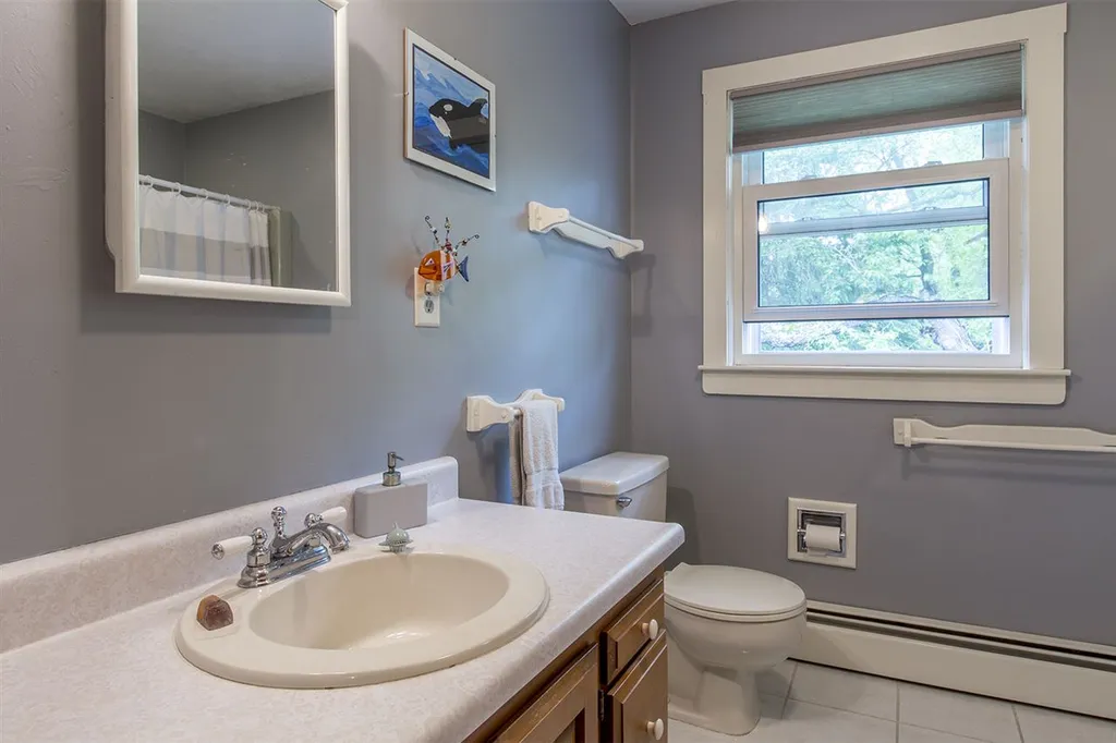 1 Meadowview Lane Stratham NH 03885